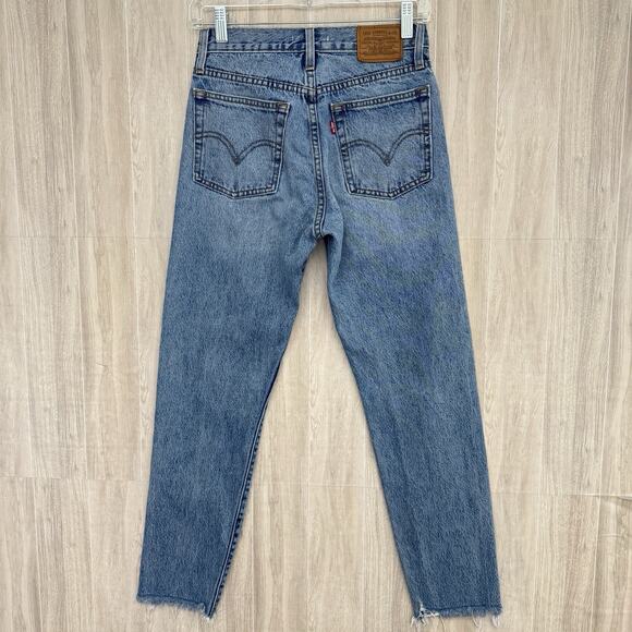 Levi's Wedgie Jeans Womens Sz 25 Straight Button Fly Distressed Hem High Rise - Picture 12 of 16